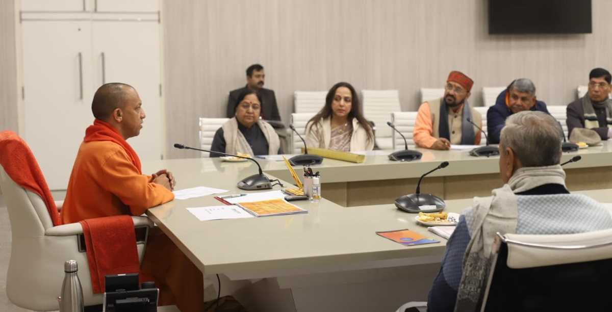 मुख्यमंत्री योगी का स्पष्ट निर्देश, ग्लोबल इन्वेस्टर्स समिट की तर्ज पर जिलों में भी हों इन्वेस्टर्स समिट